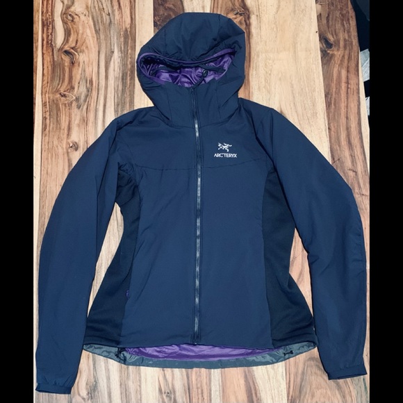 Arc'teryx Jackets & Blazers - Women’s Arc’teryx Atom LT Hoody Jacket